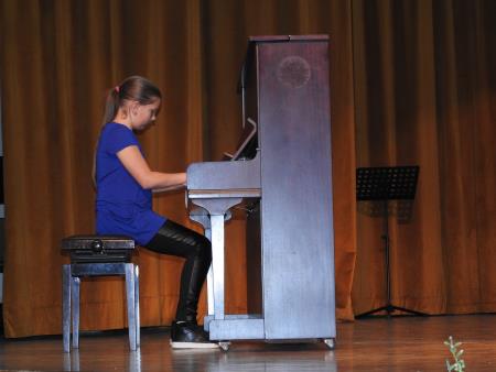 Letni nastop učencev Glasbene šole Slavka Osterca Ljutomer, dislociranega oddelka Razkrižje, 17.5.2016 18